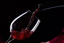 Boste sodelovali na najprestižnejšem vinskem tekmovanju Decanter World Wine Awards DWWA 2022?