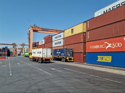 Koper raste. Vaša logistika mora slediti.