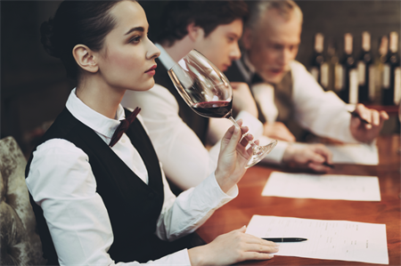 Za oddajo vzorcev vin za prestižni Decanter DWWA 2021 samo še nekaj dni